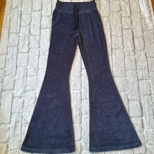 Aerie Blue Junior’s Flare Pants Size XXS